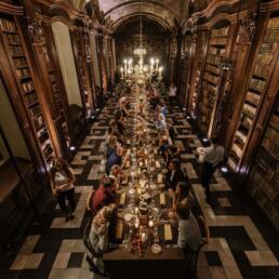 Les Tables Perlées de Bru